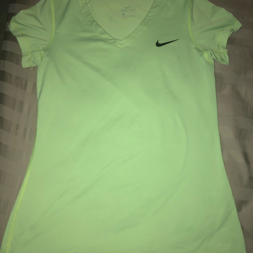Woman’s Nike Dri Fit Shirt/Top